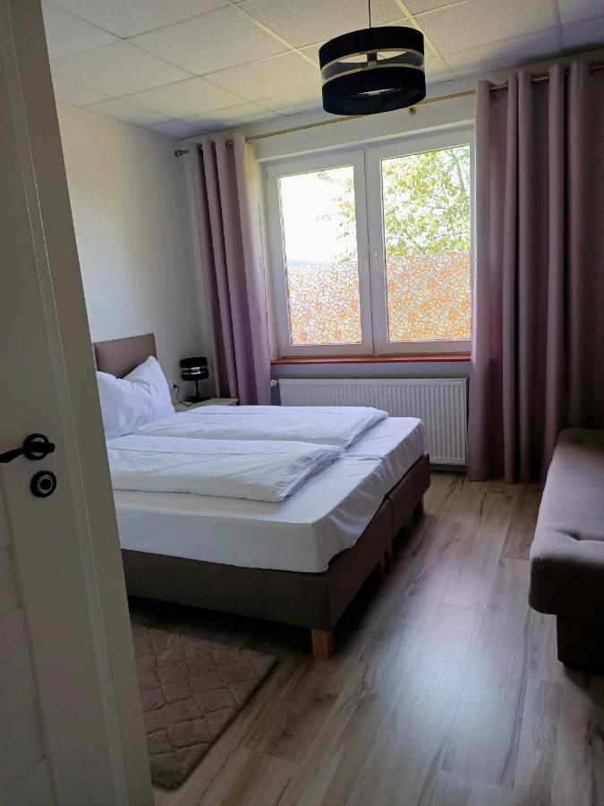 Auberge de jeunesse Zielone Wzgorze à Wałbrzych Extérieur photo