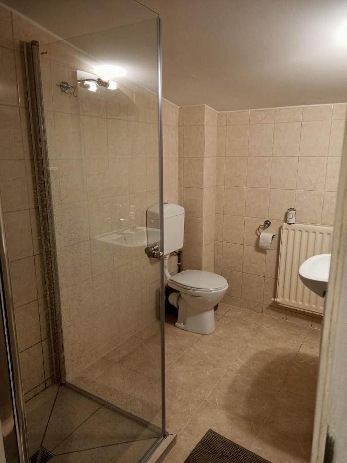 Auberge de jeunesse Zielone Wzgorze à Wałbrzych Extérieur photo