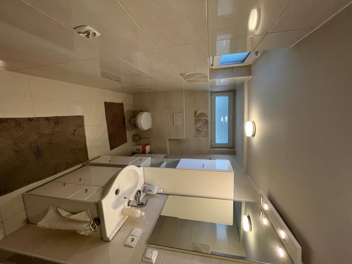 Auberge de jeunesse Zielone Wzgorze à Wałbrzych Extérieur photo